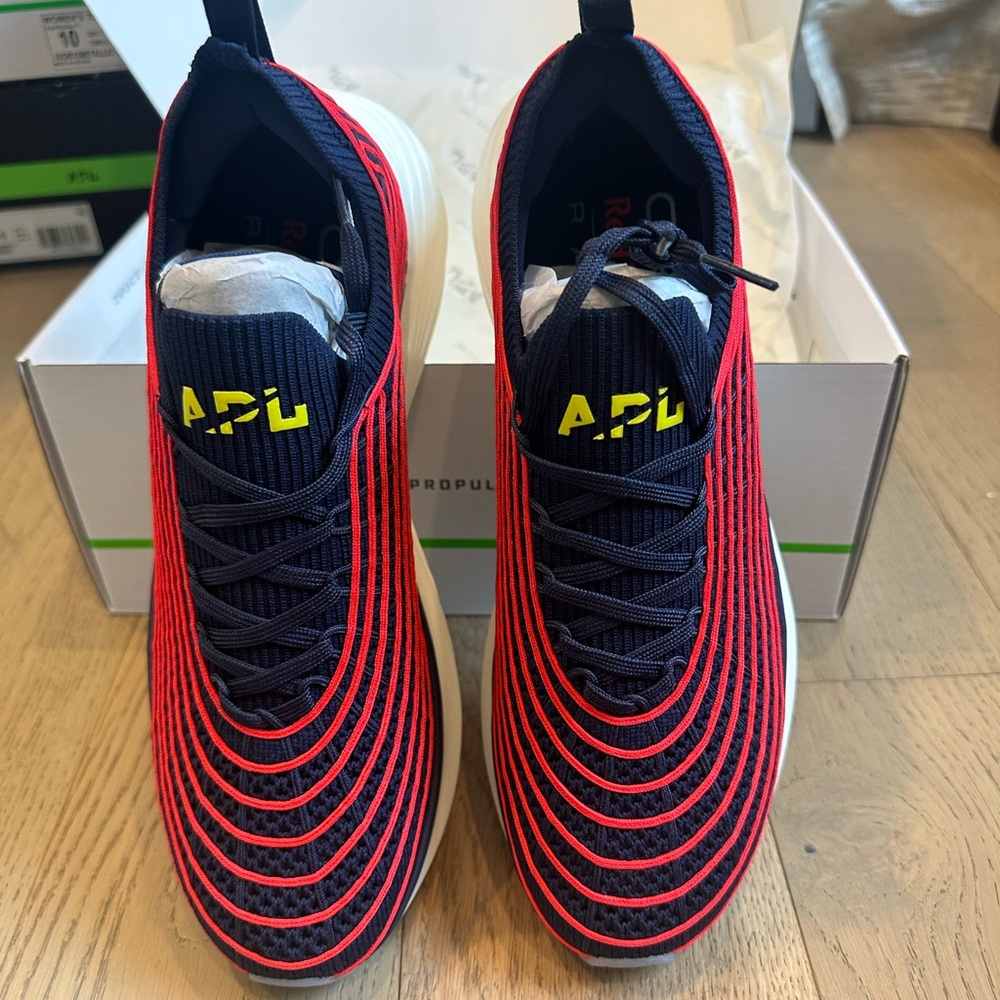 APL Techloom Zipline Red Bull Red and Navy Sneakers Mens NEW
